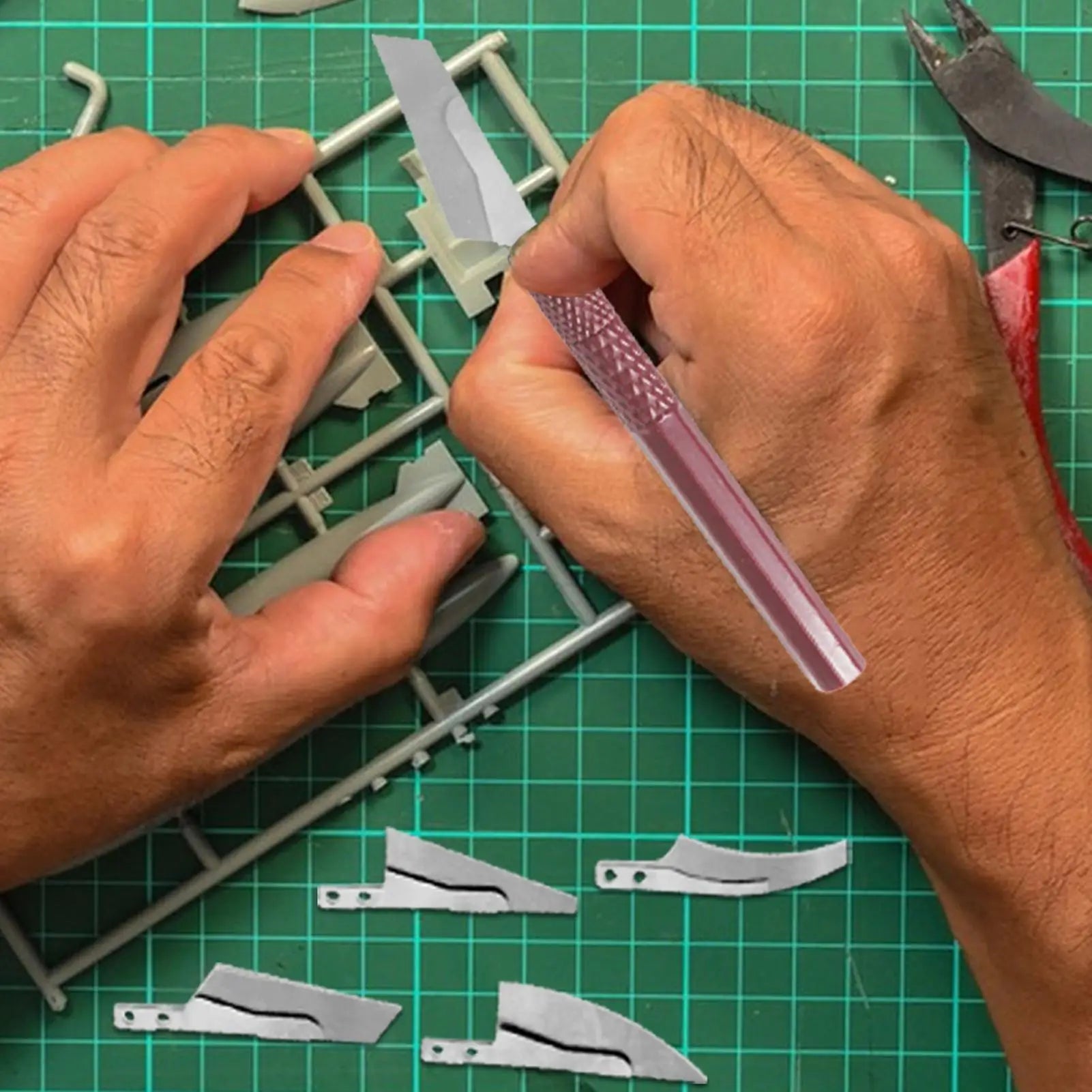 Model Craft Hand Saw Tool Kit with 4 Cutters Precision Hobby Saw for Handcrafted Woodworking Mini Hacksaw for DIY Modeling